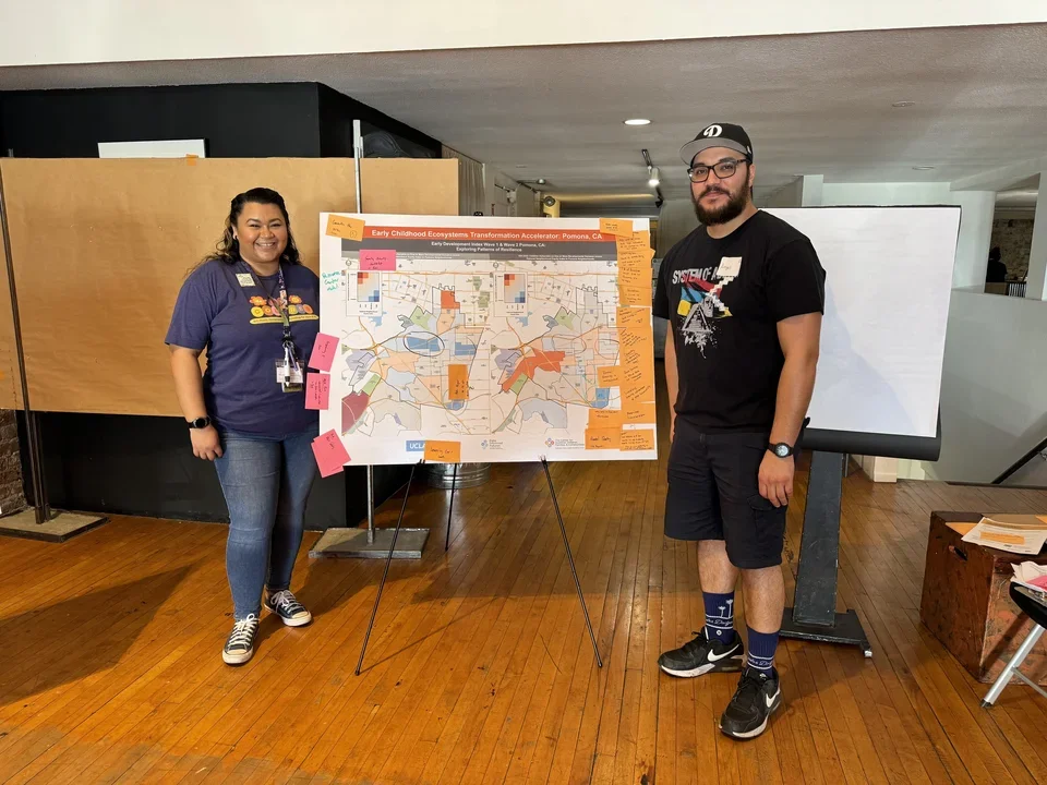 Photograph of two data chat participants