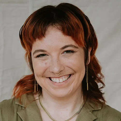 Portrait of Steph Lomangino