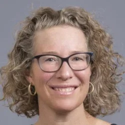 Portrait of Emily Ozer